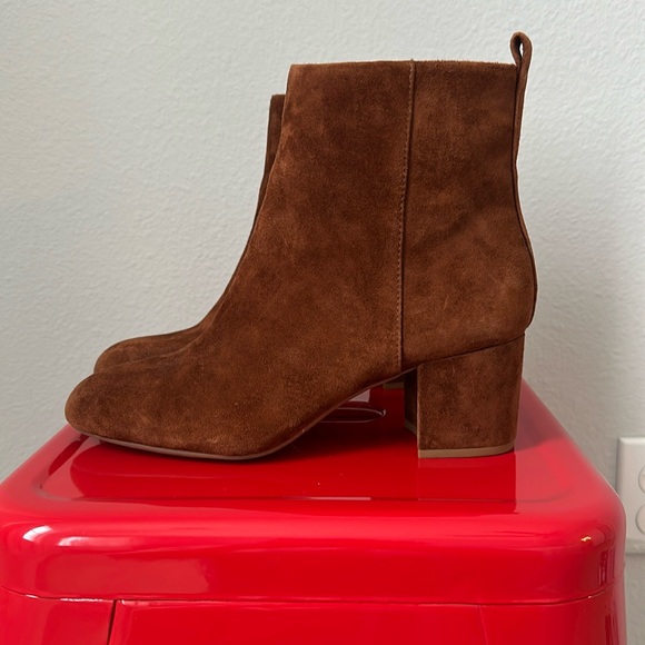 Gianni Bini cognac suede booties size 8.5 - Picture 1 of 7